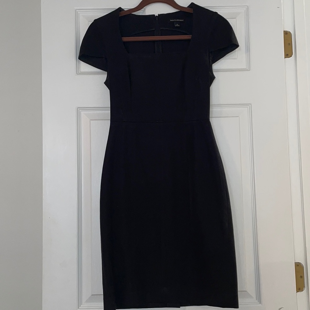 Banana Republic capped sleeve LBD